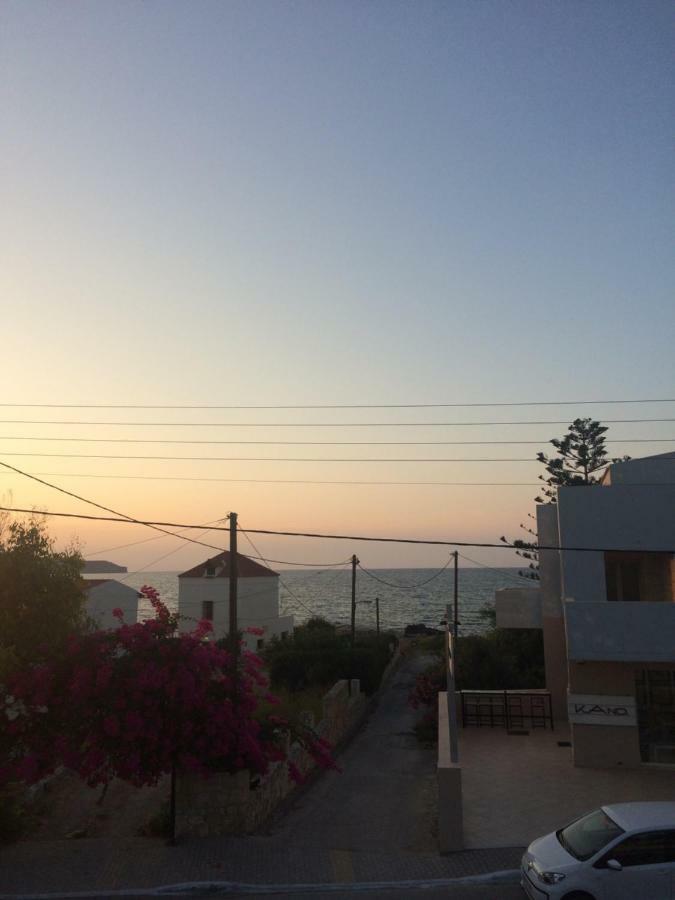 Ouranos Studios Kalamaki Dış mekan fotoğraf